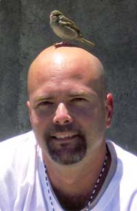 20091117145818-gerardo-hernandez-con-pajaro.jpg